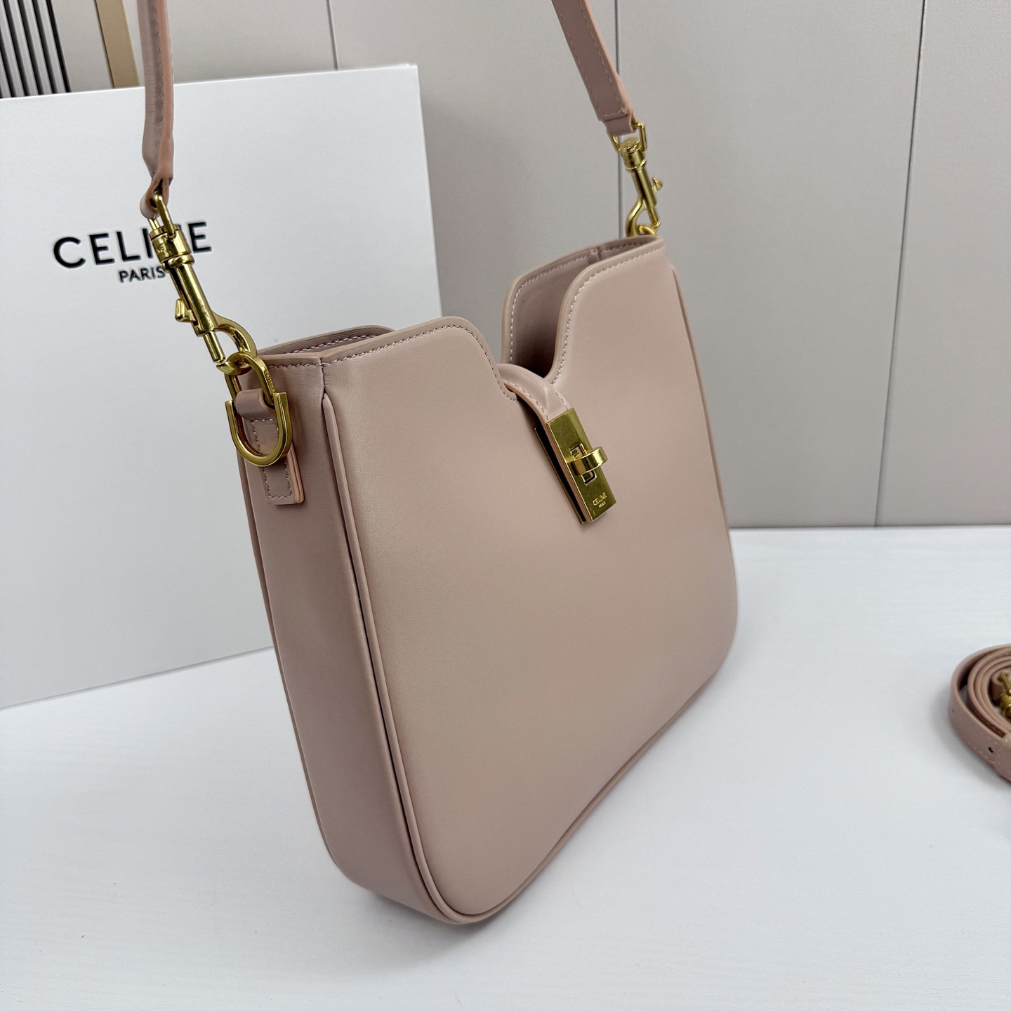 Celine Hot New Product-11
