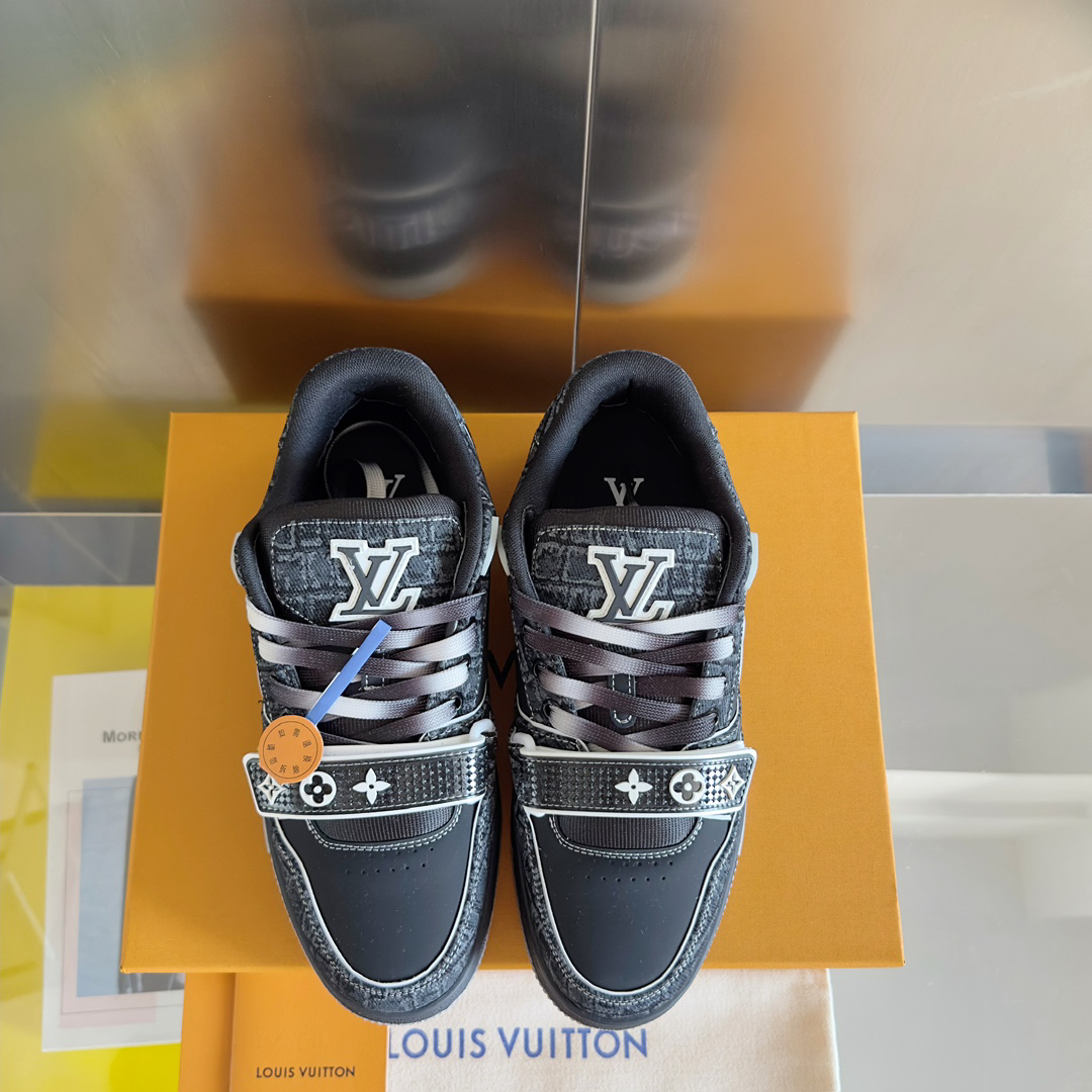 Lv Sneakers-84