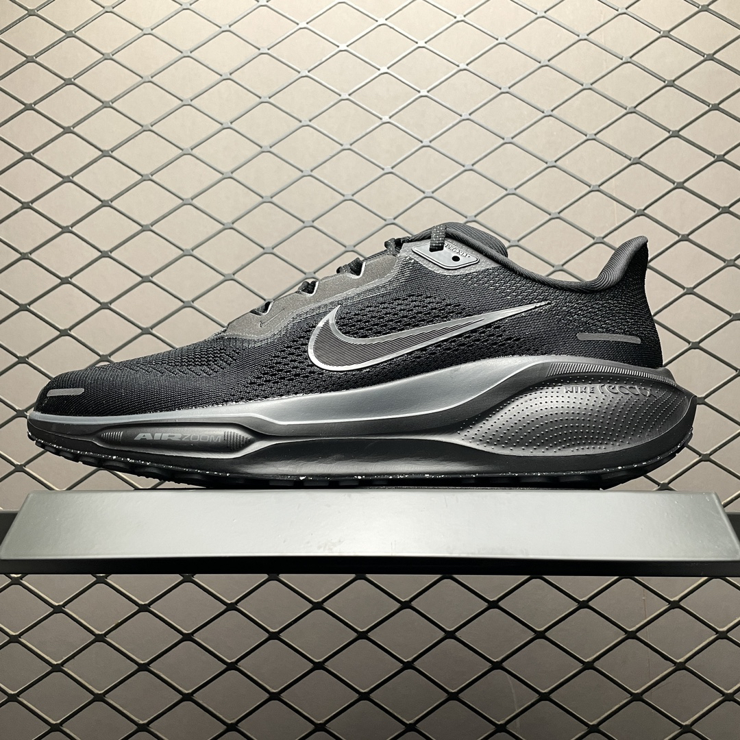 Nike Sneakers-40
