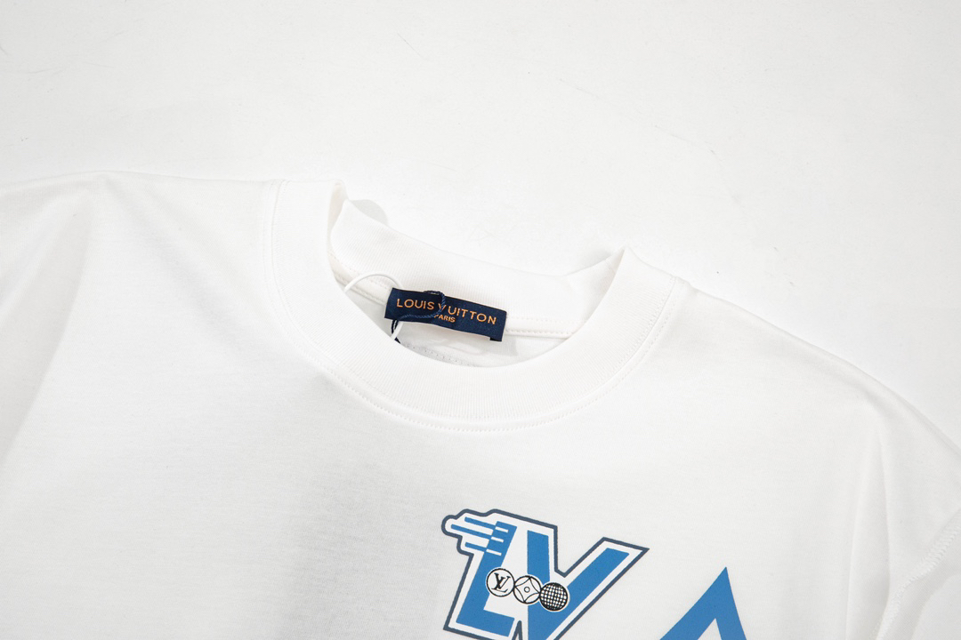 LV clothing-80