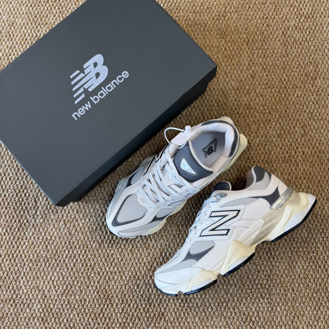 New Balance Sneakers-263