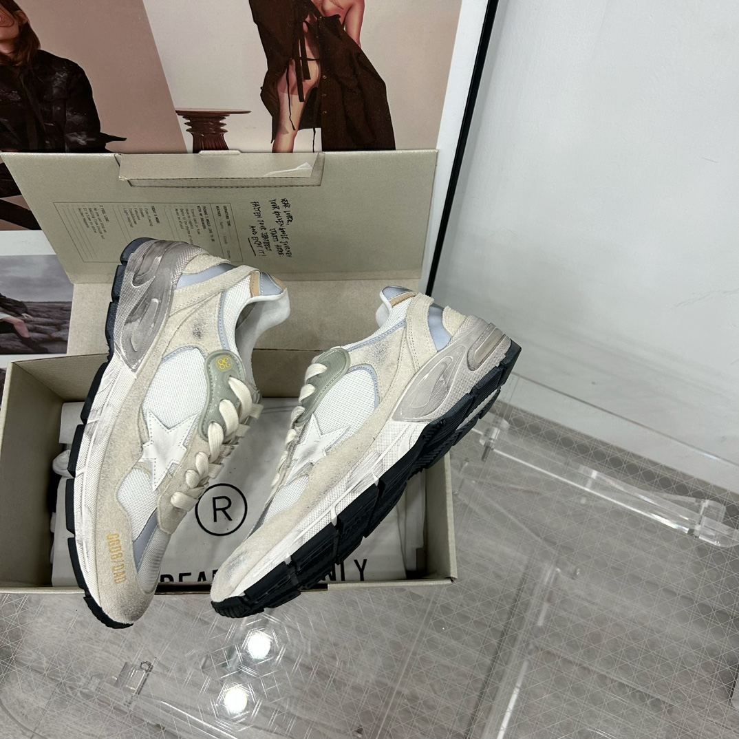 Golden Goose Sneakers-81