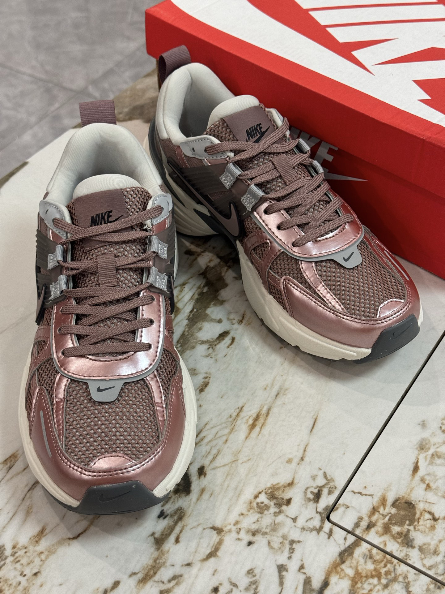 Nike Sneakers-244