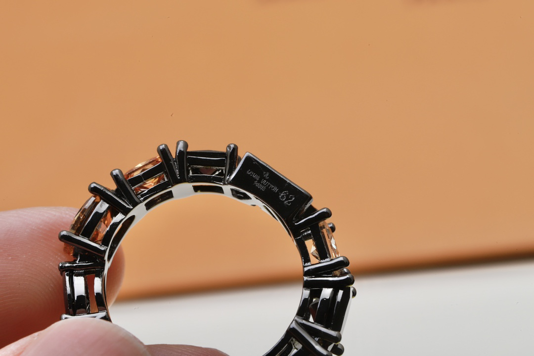 LV ring-1