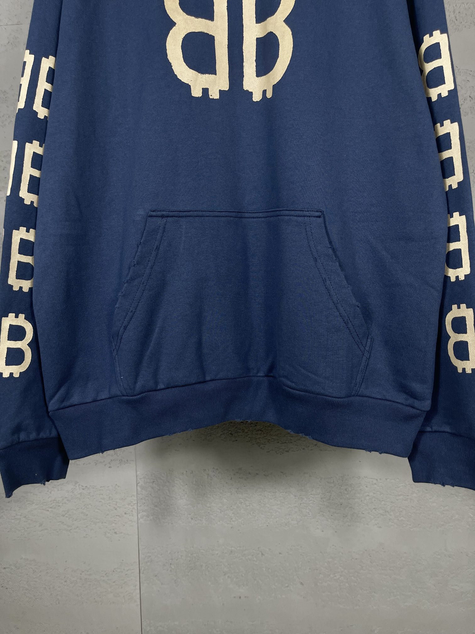 Balenciaga clothing-217