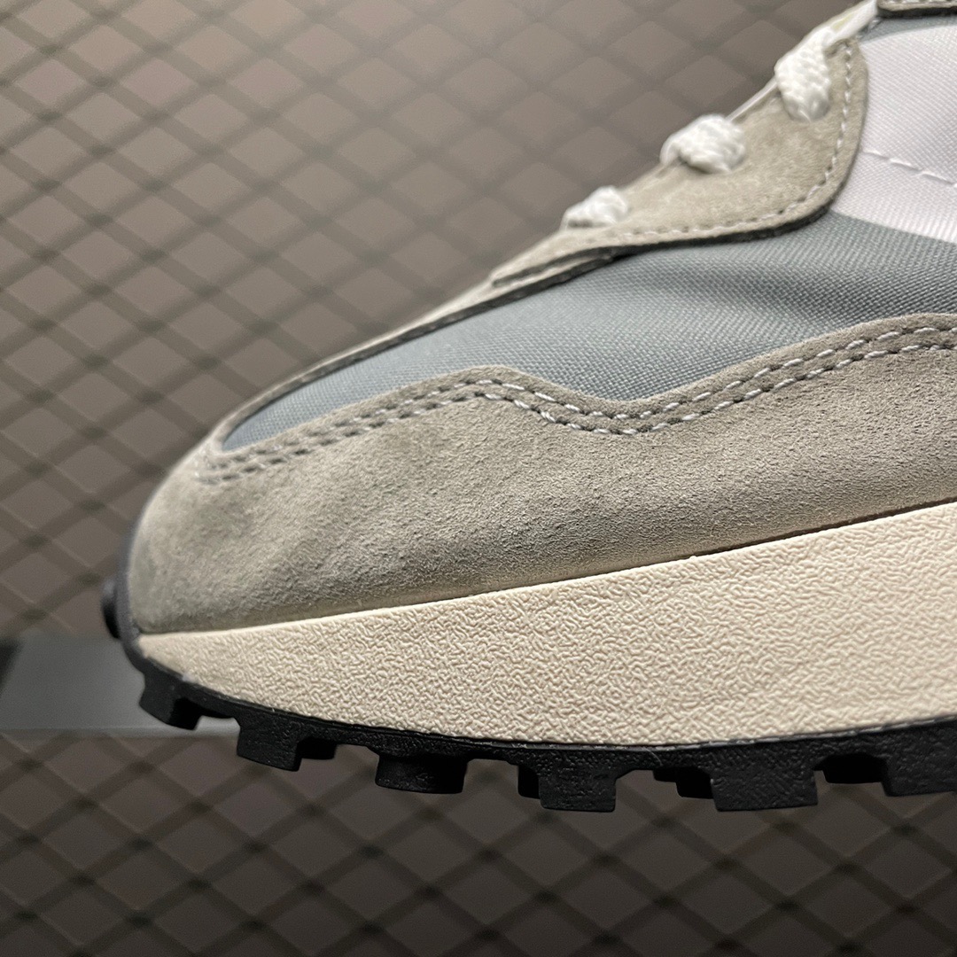 New Balance Sneakers-81