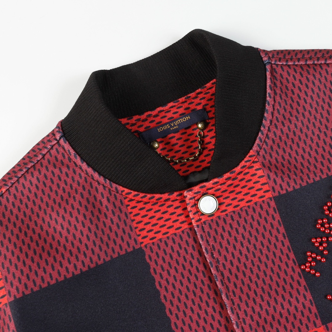 LV Clothing-274