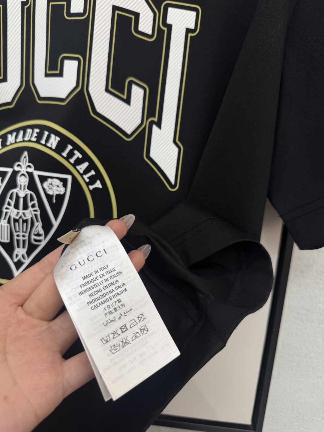 Gucci clothing-31
