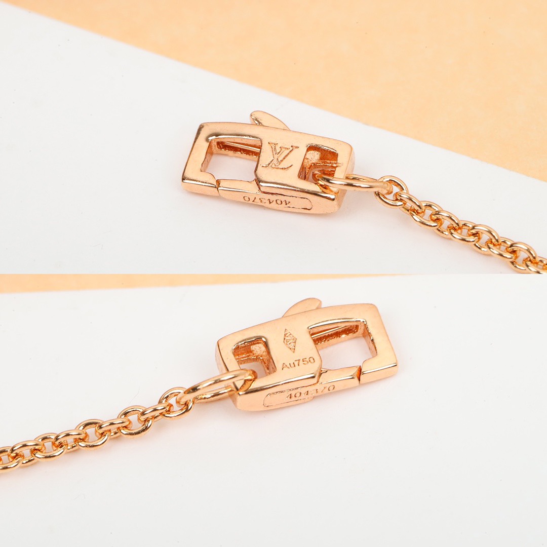 LV necklace-59