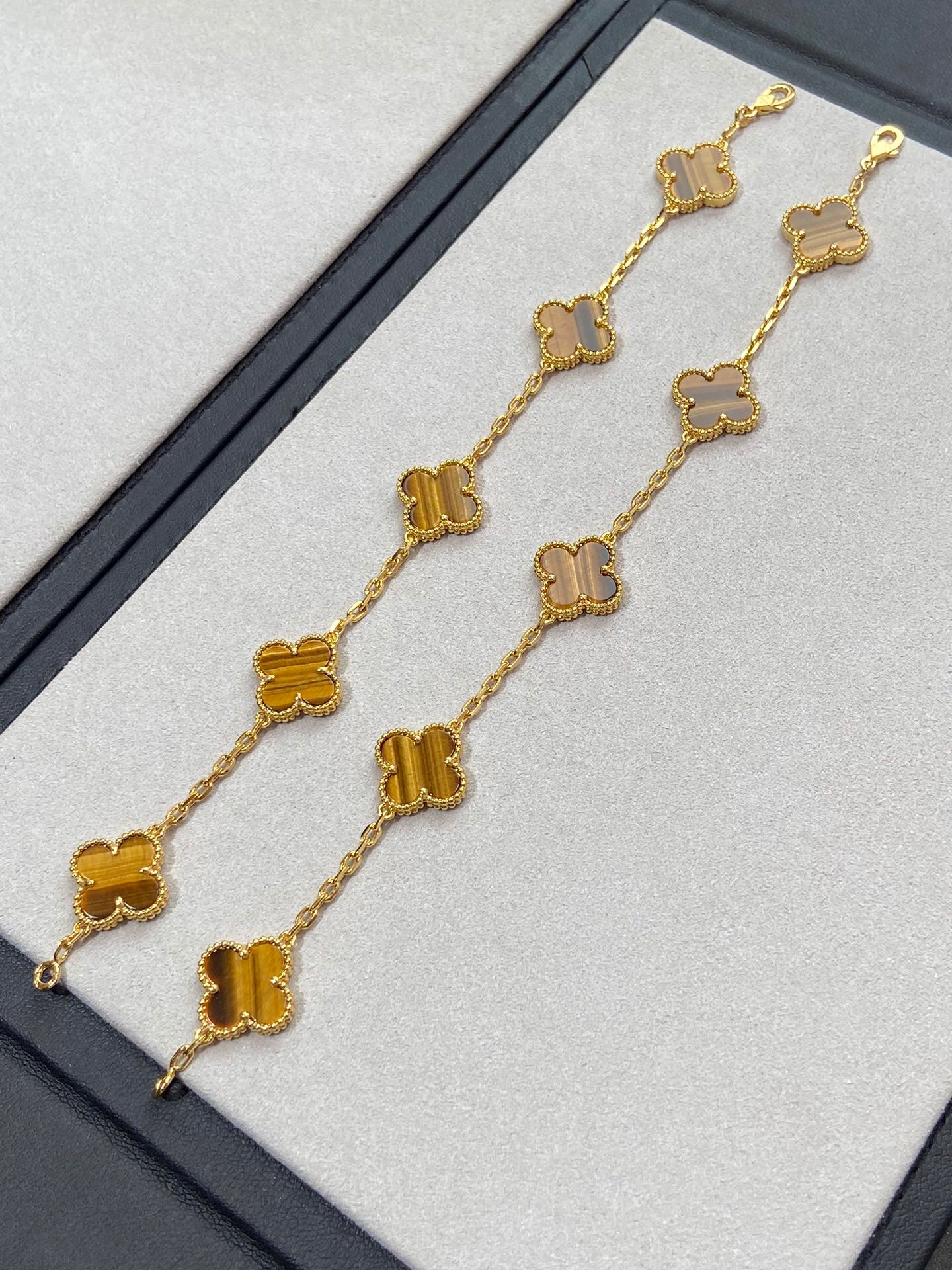 Van Cleef & Arpels Bracelet-5