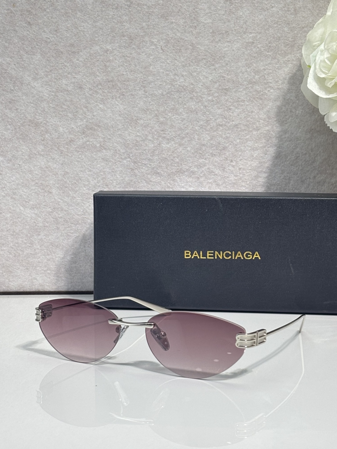 Balenciaga glasses-3