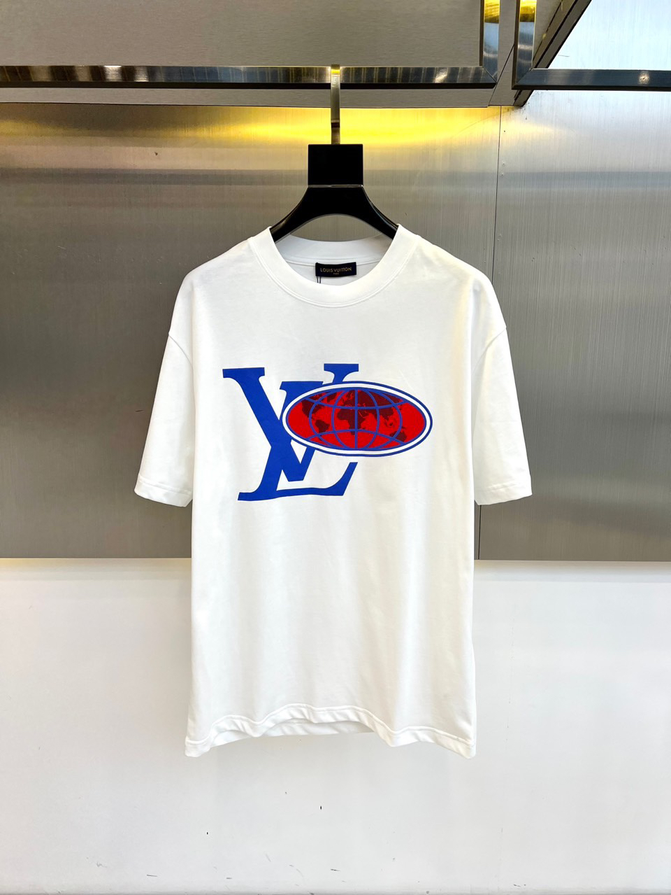 LV clothing-57