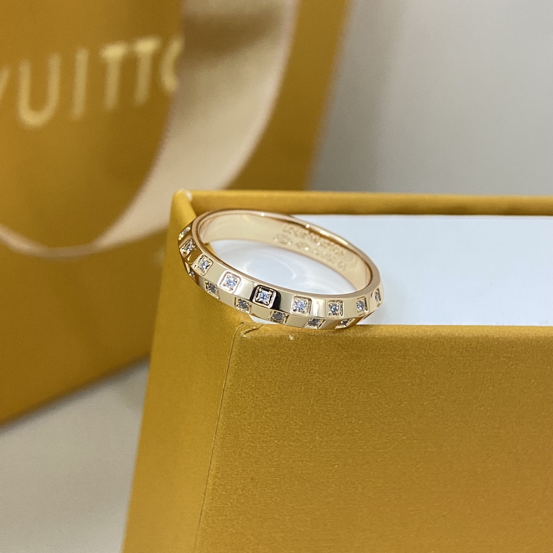 LV ring-66
