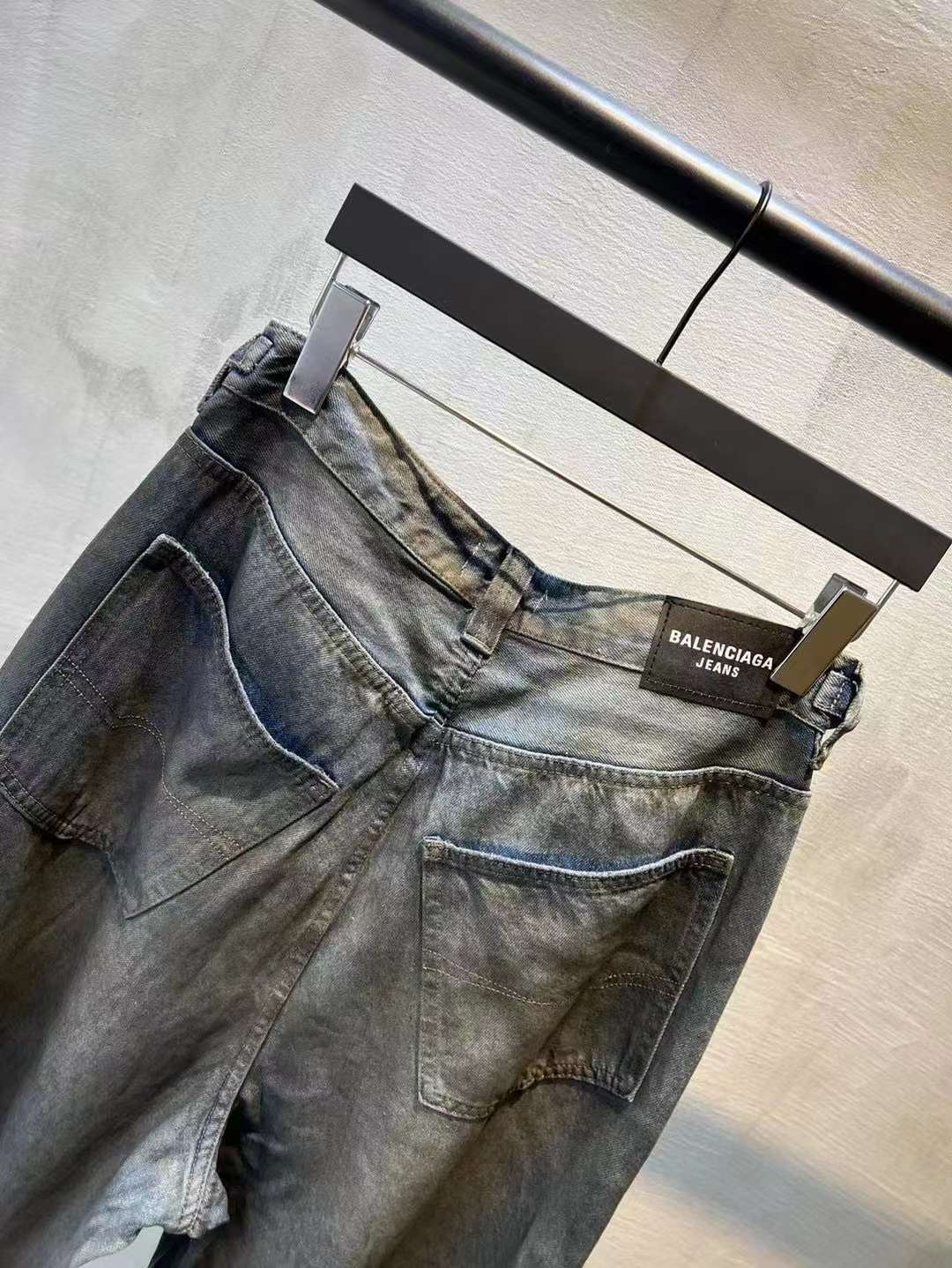 Balenciaga clothing-112