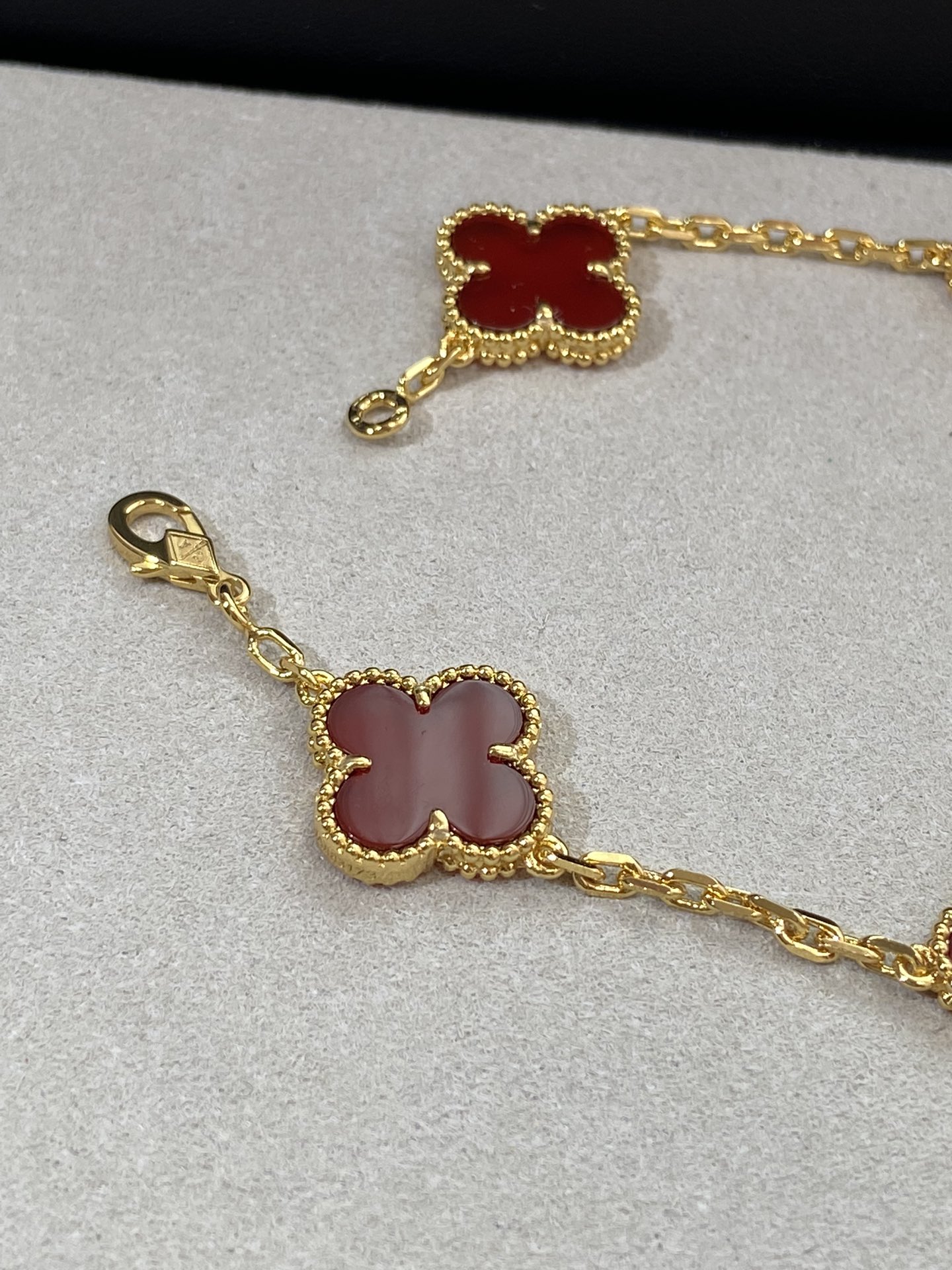 Van Cleef & Arpels Bracelet-115