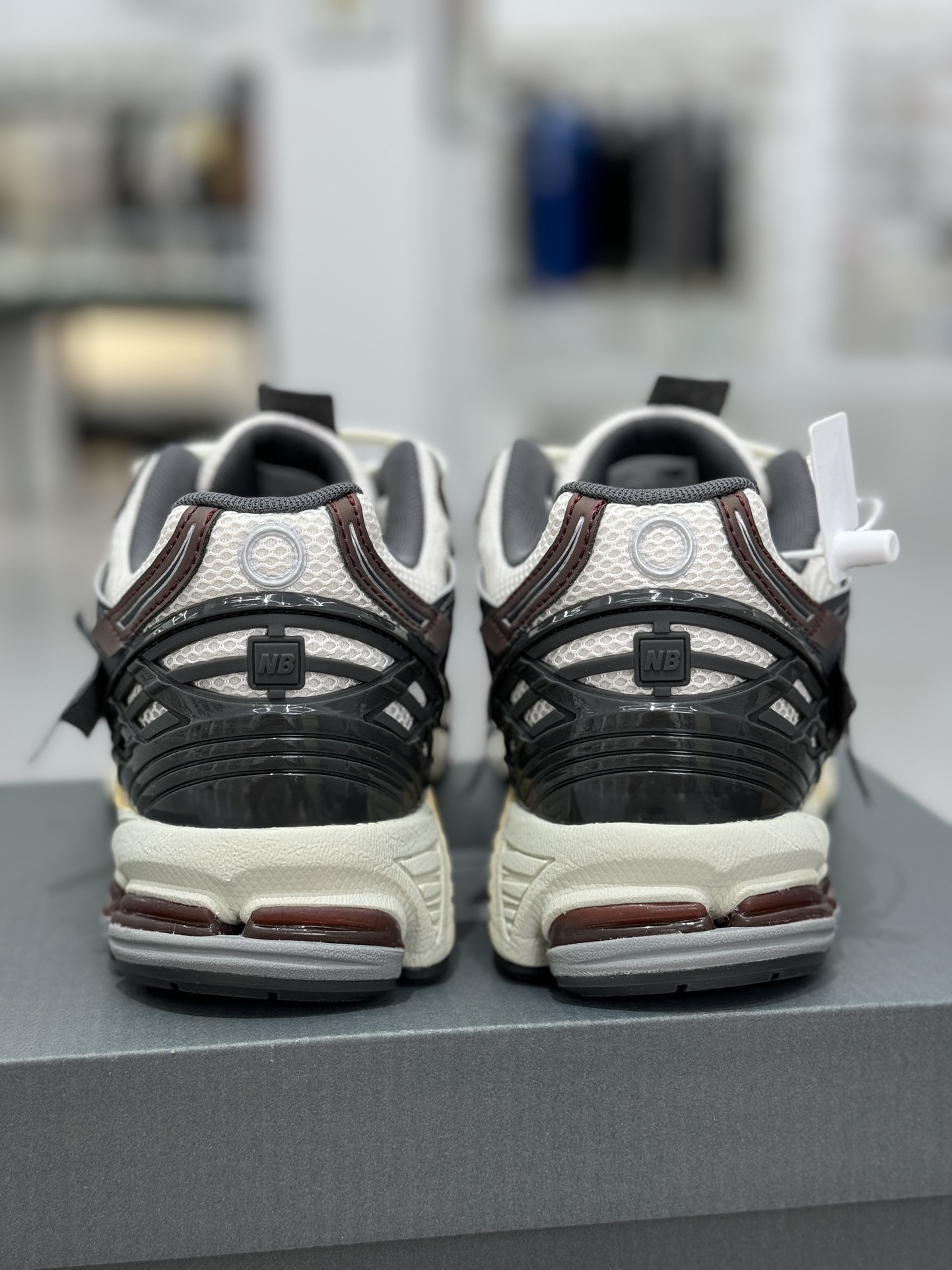 New Balance Sneakers-190