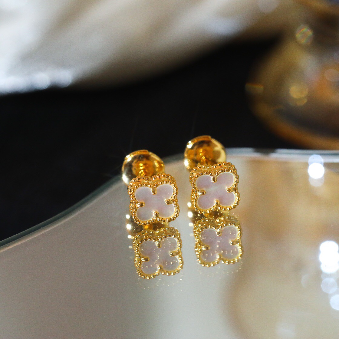 Van Cleef & Arpels earring-26