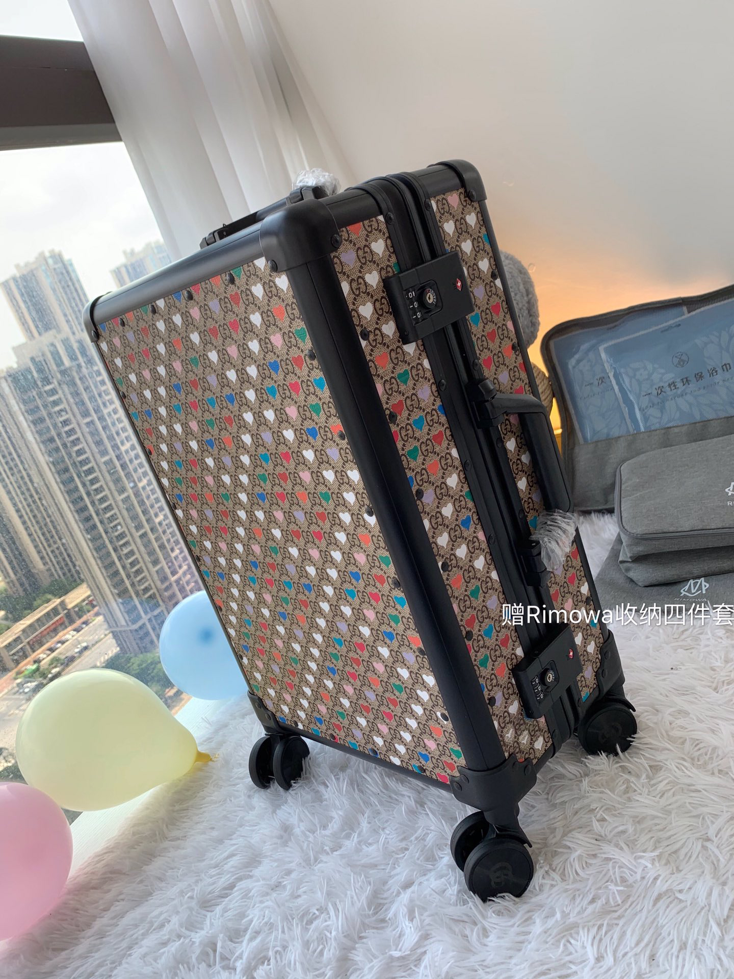 Gucci luggage-33