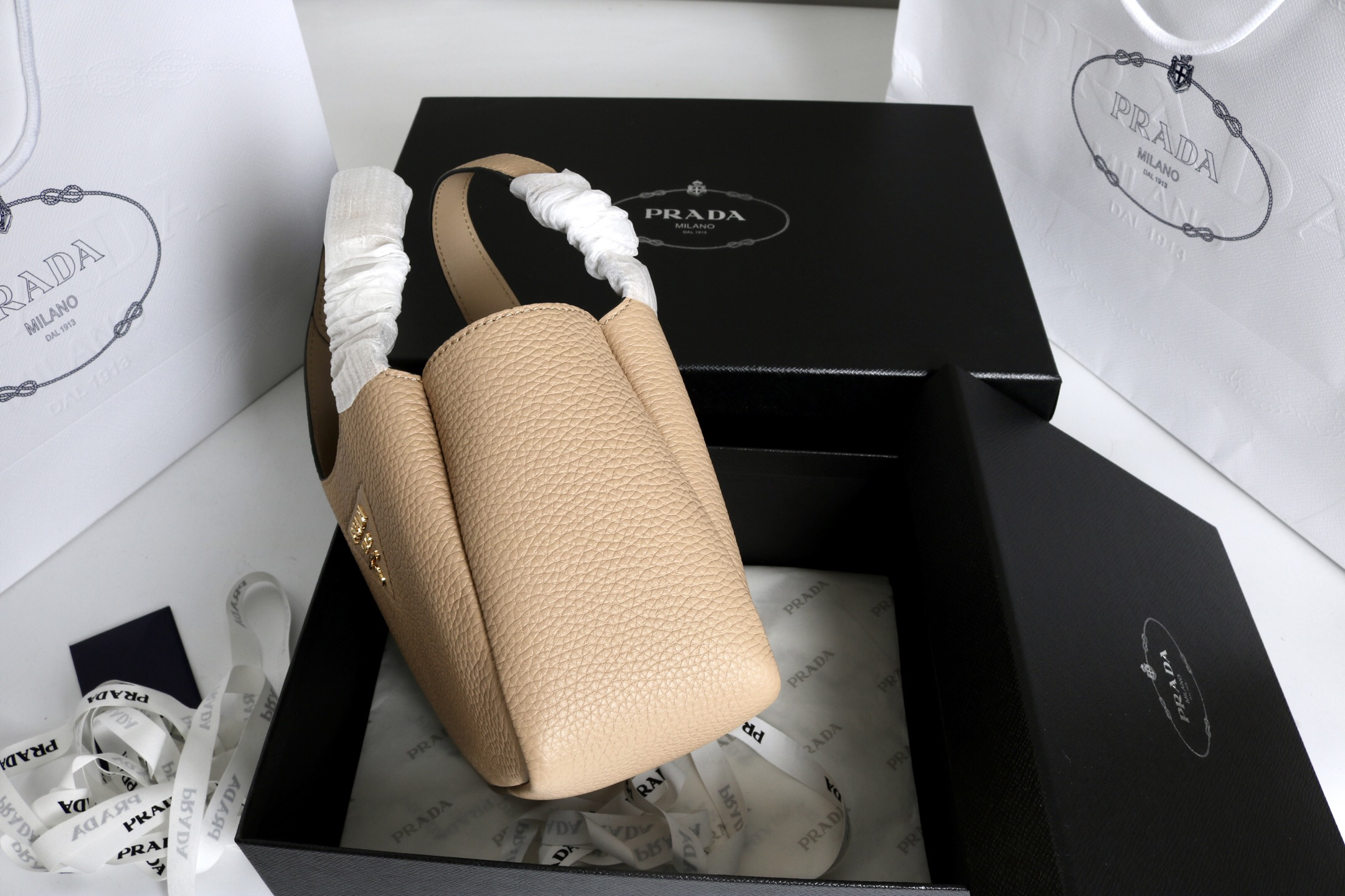 Prada Hot New Product-56