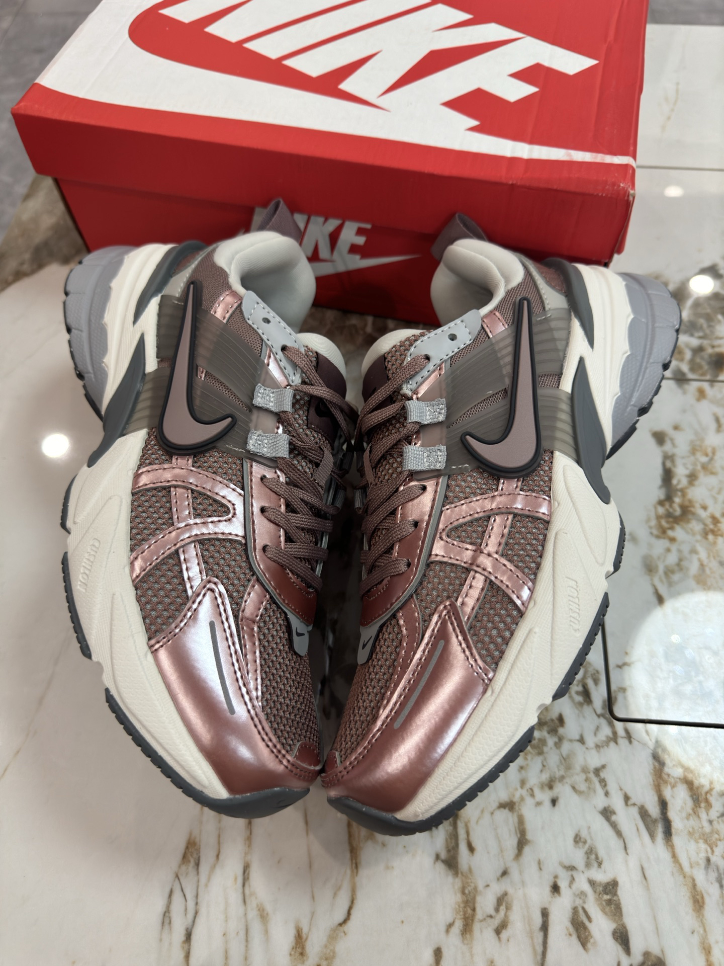 Nike Sneakers-244
