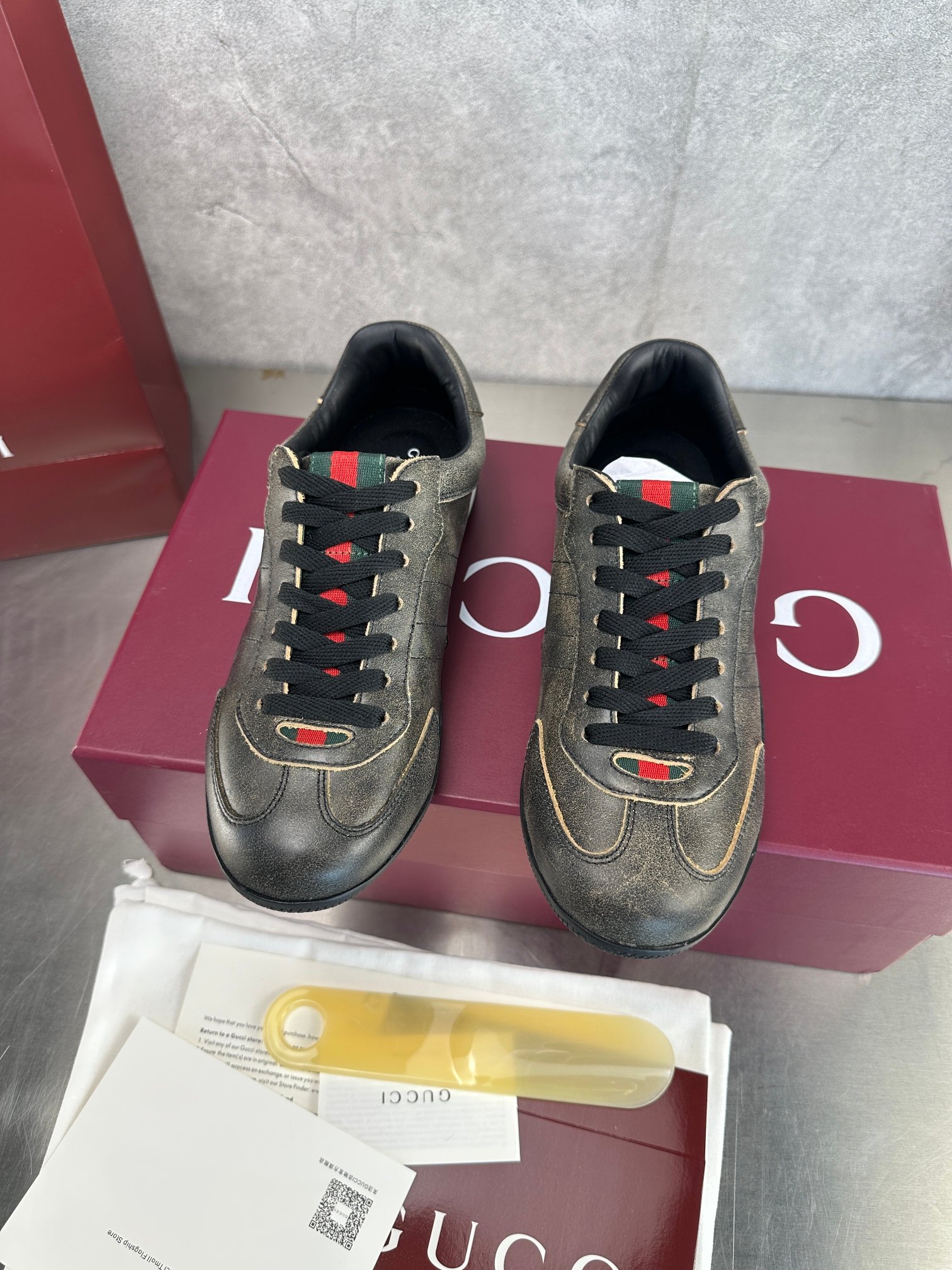 Gucci Sneakers-186