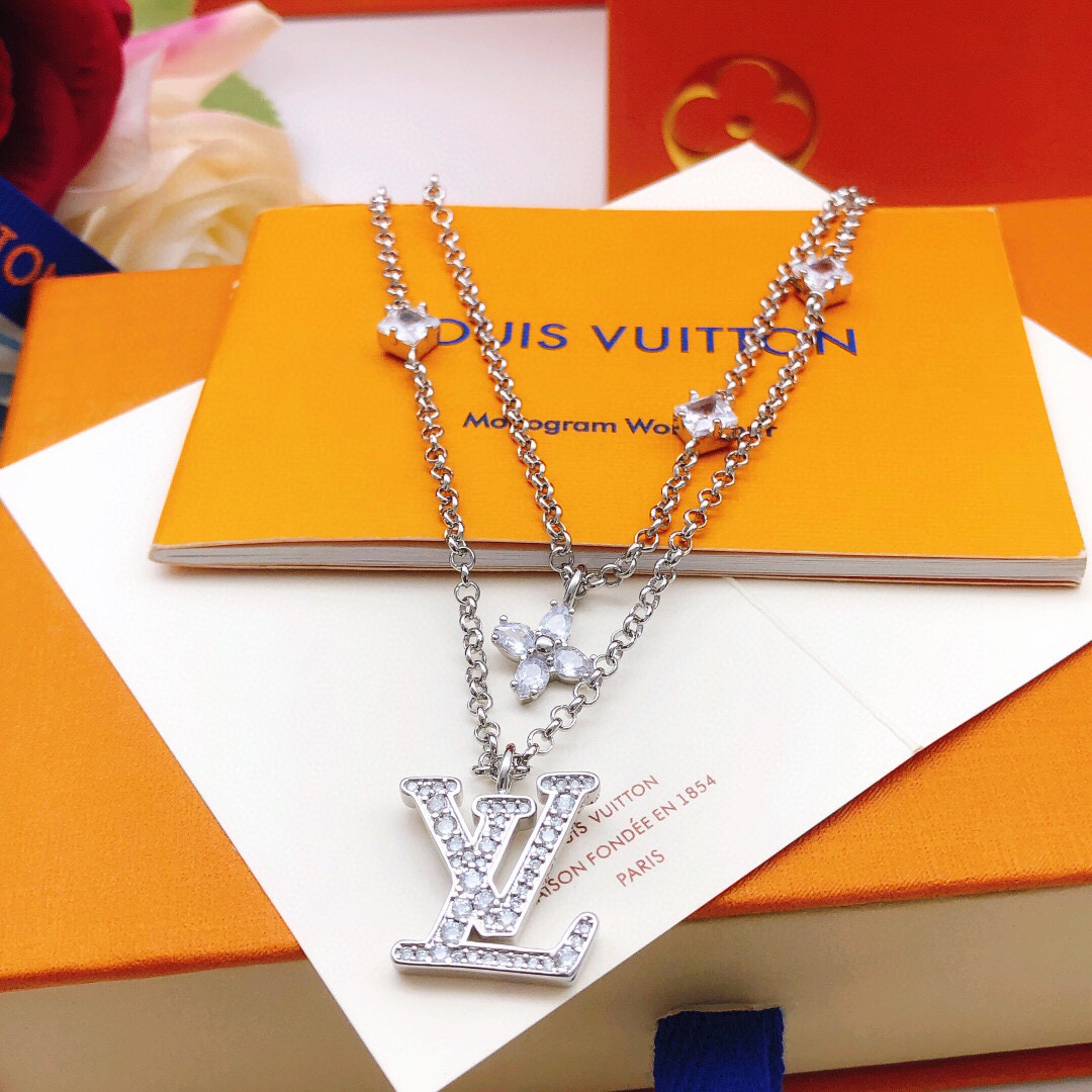 LV necklace-69