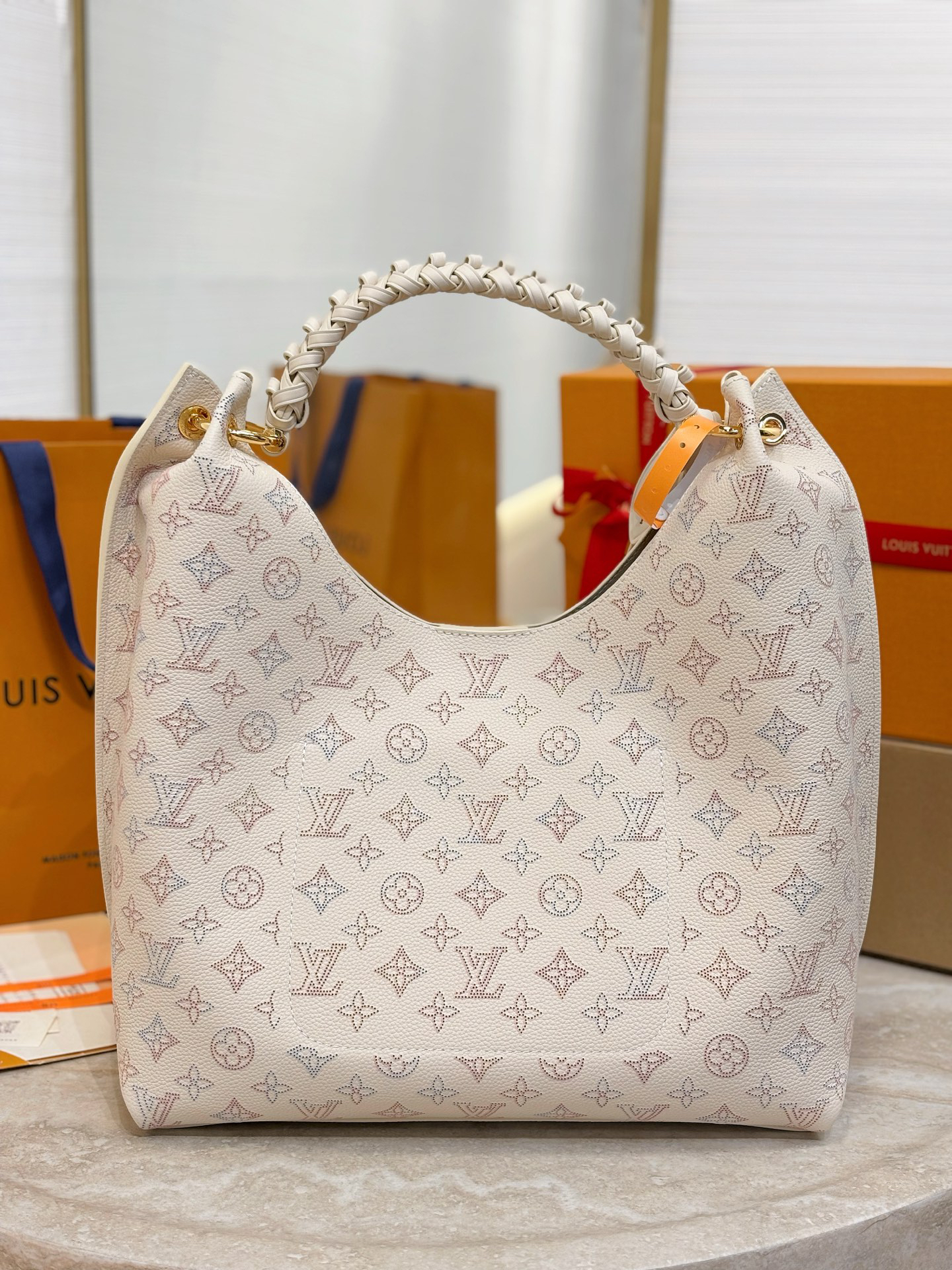Louis Vuitton Hot New Product-179