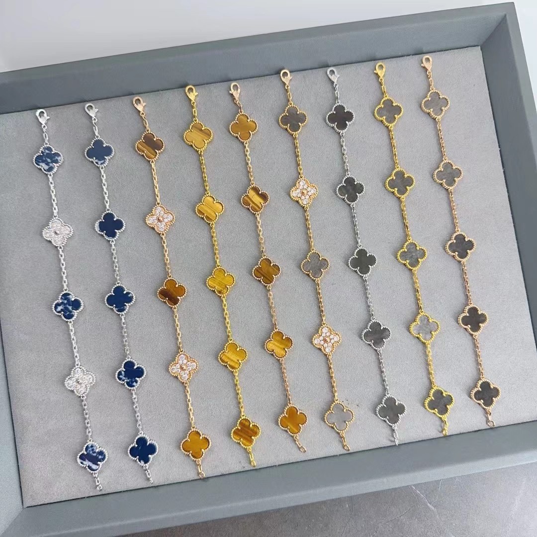 Van Cleef & Arpels Bracelet-14