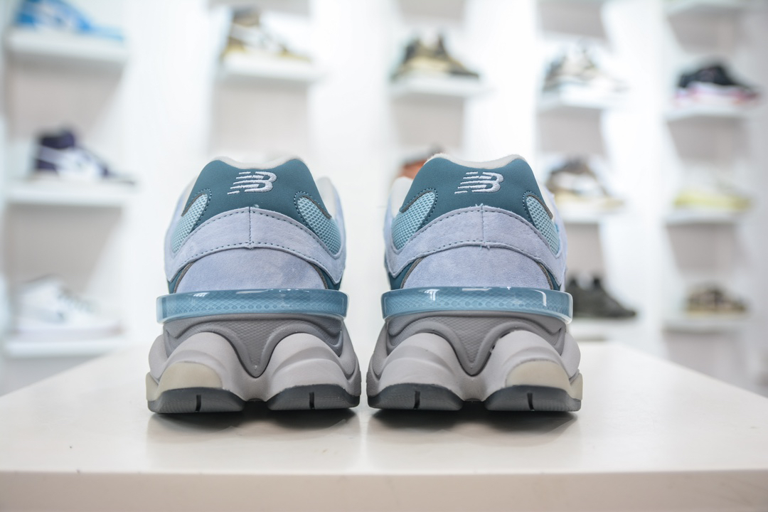 New Balance Sneakers-23