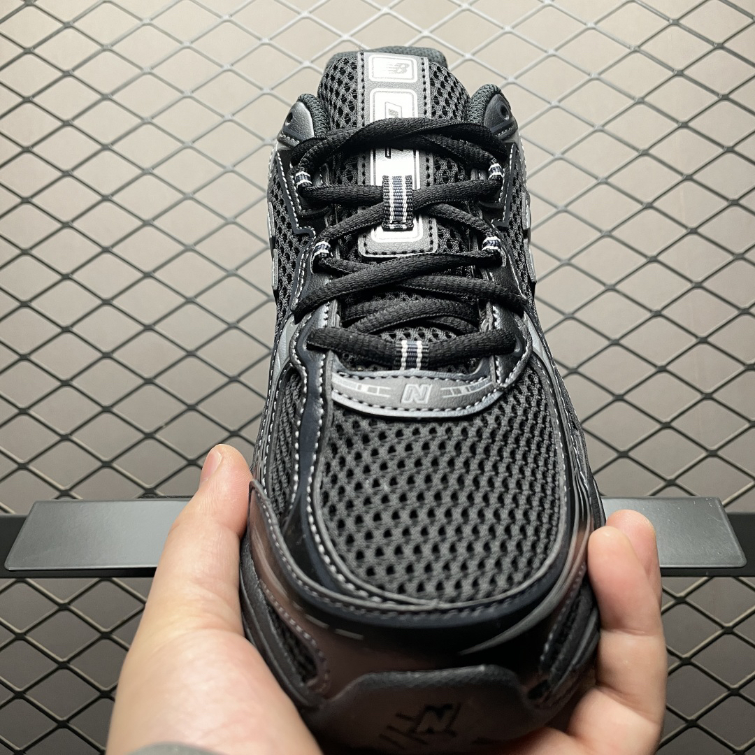 New Balance Sneakers-49