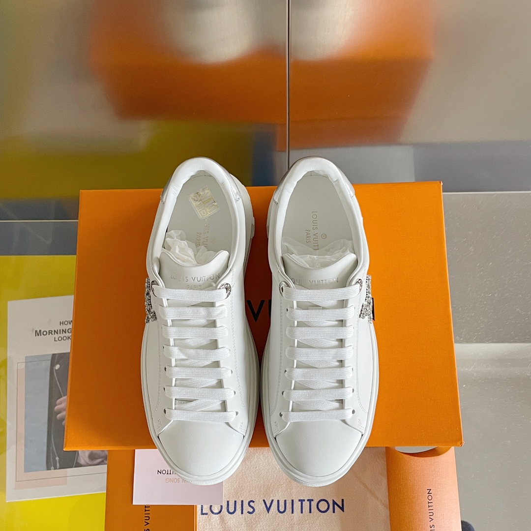 Lv Sneakers-104