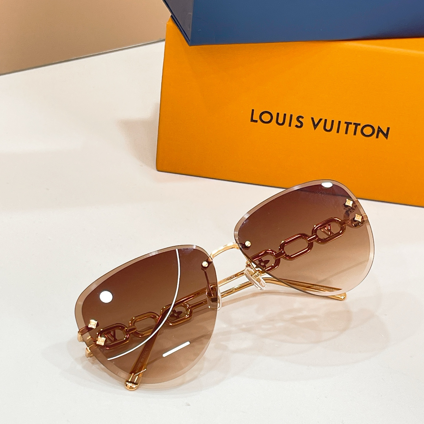LV glasses-49