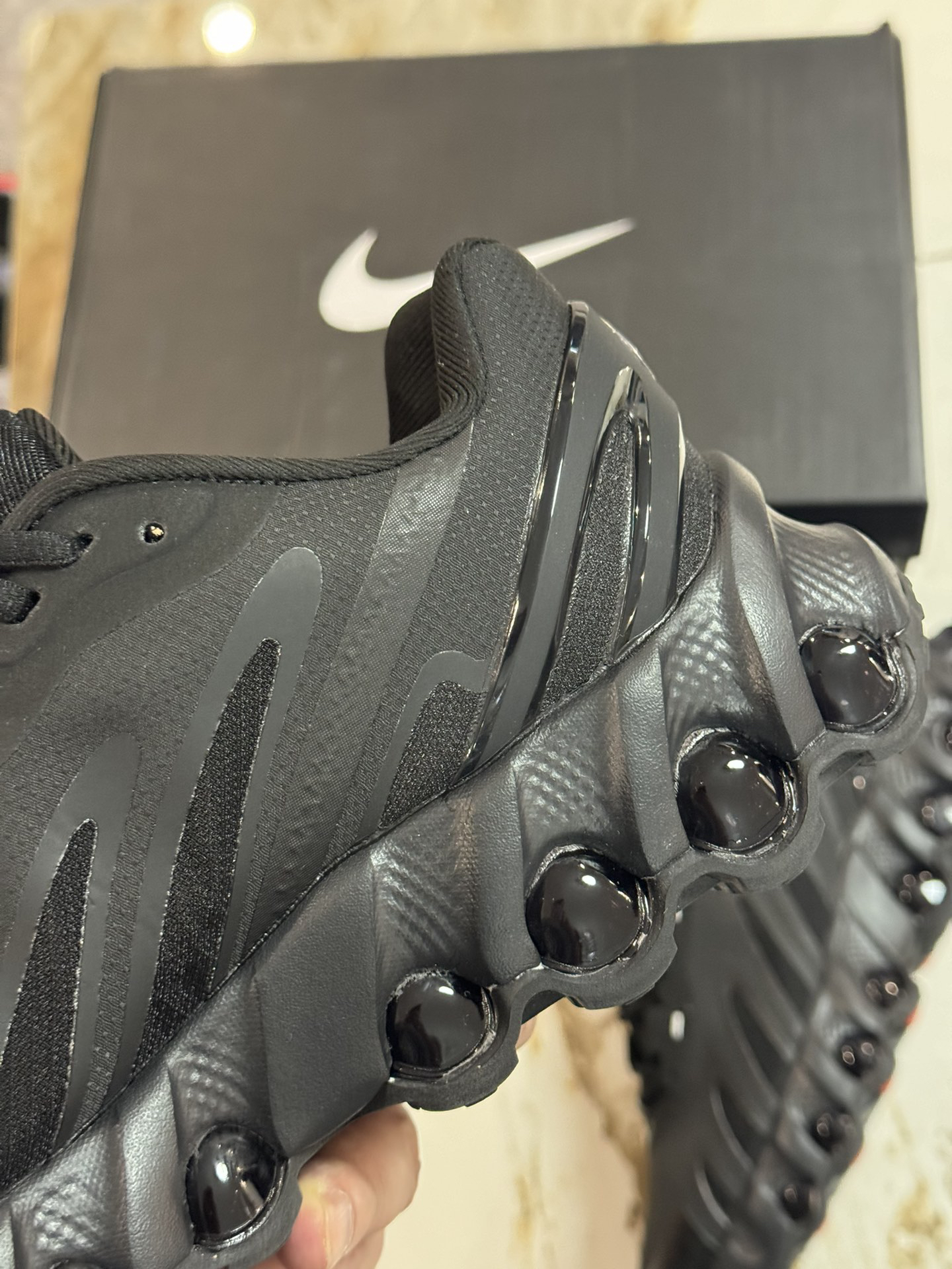 Nike Sneakers-260