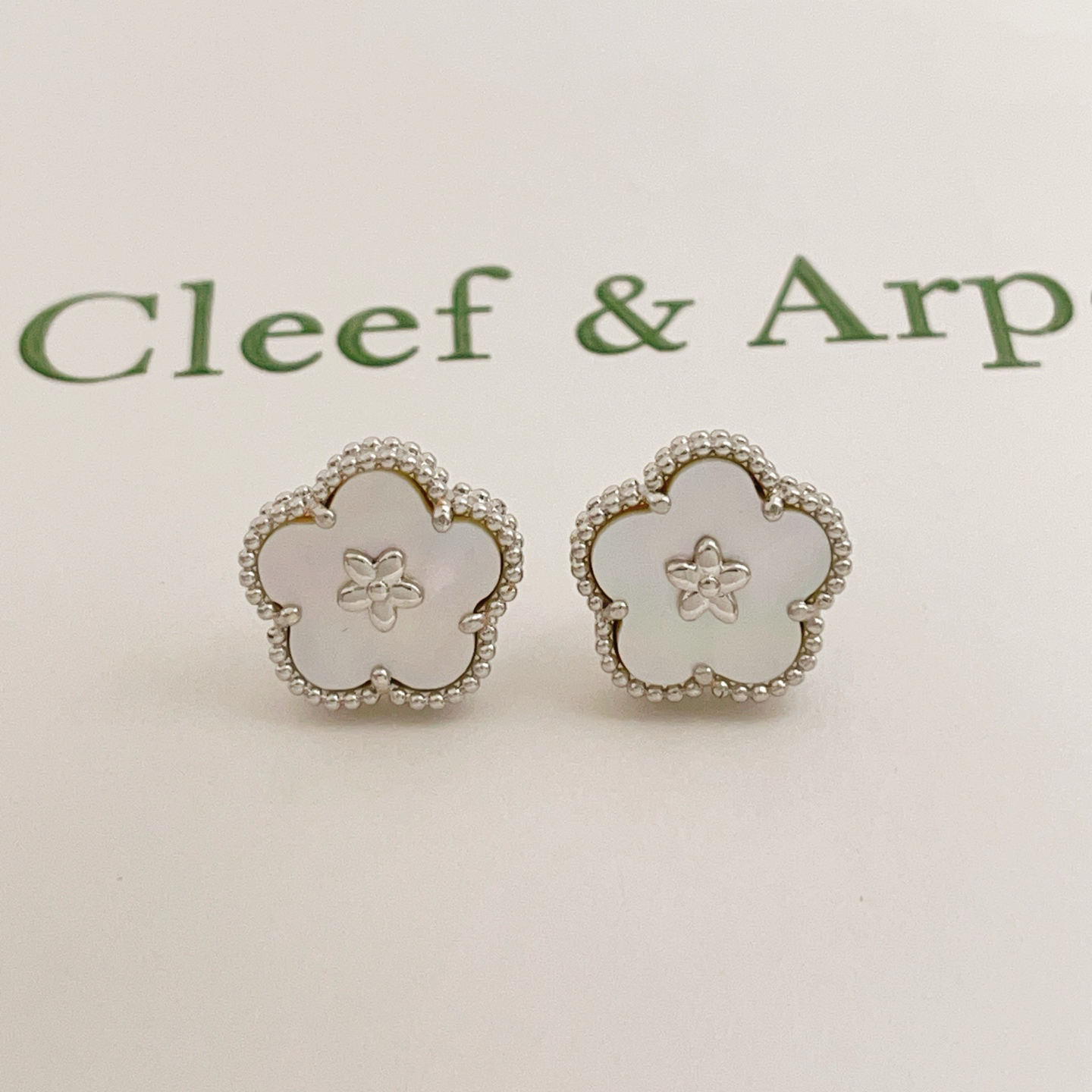 Van Cleef & Arpels earring-4