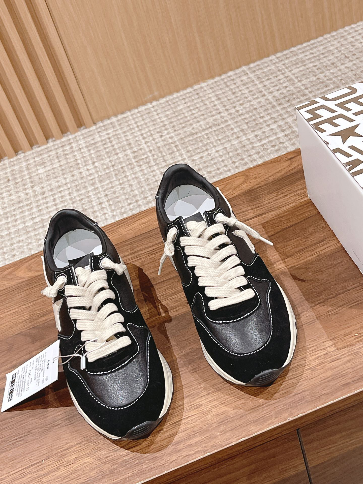 Golden Goose Sneakers-38