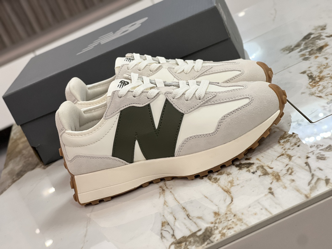 New Balance Sneakers-142