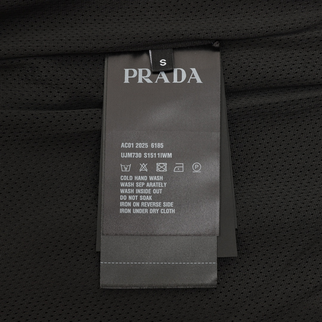 Prada Clothing-325