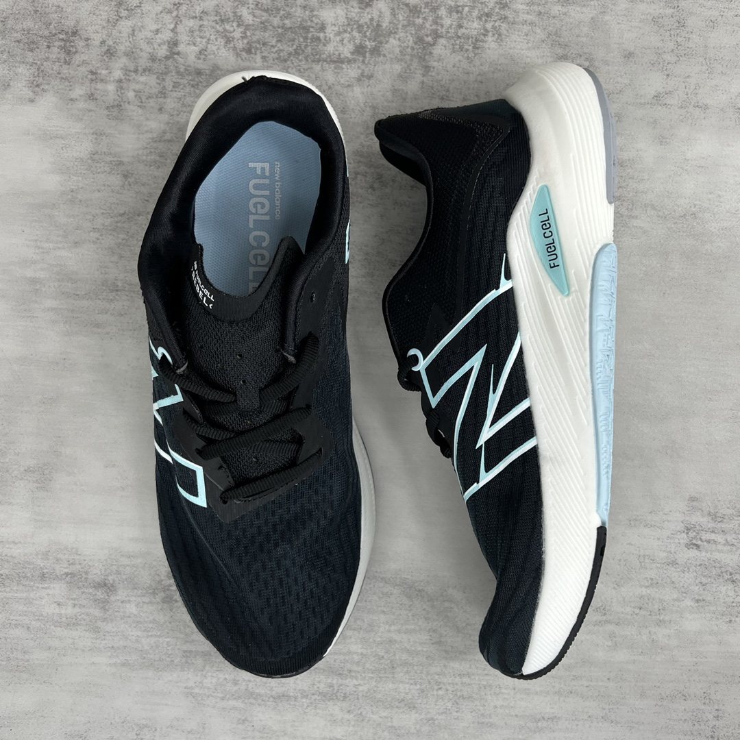 New Balance Sneakers-257