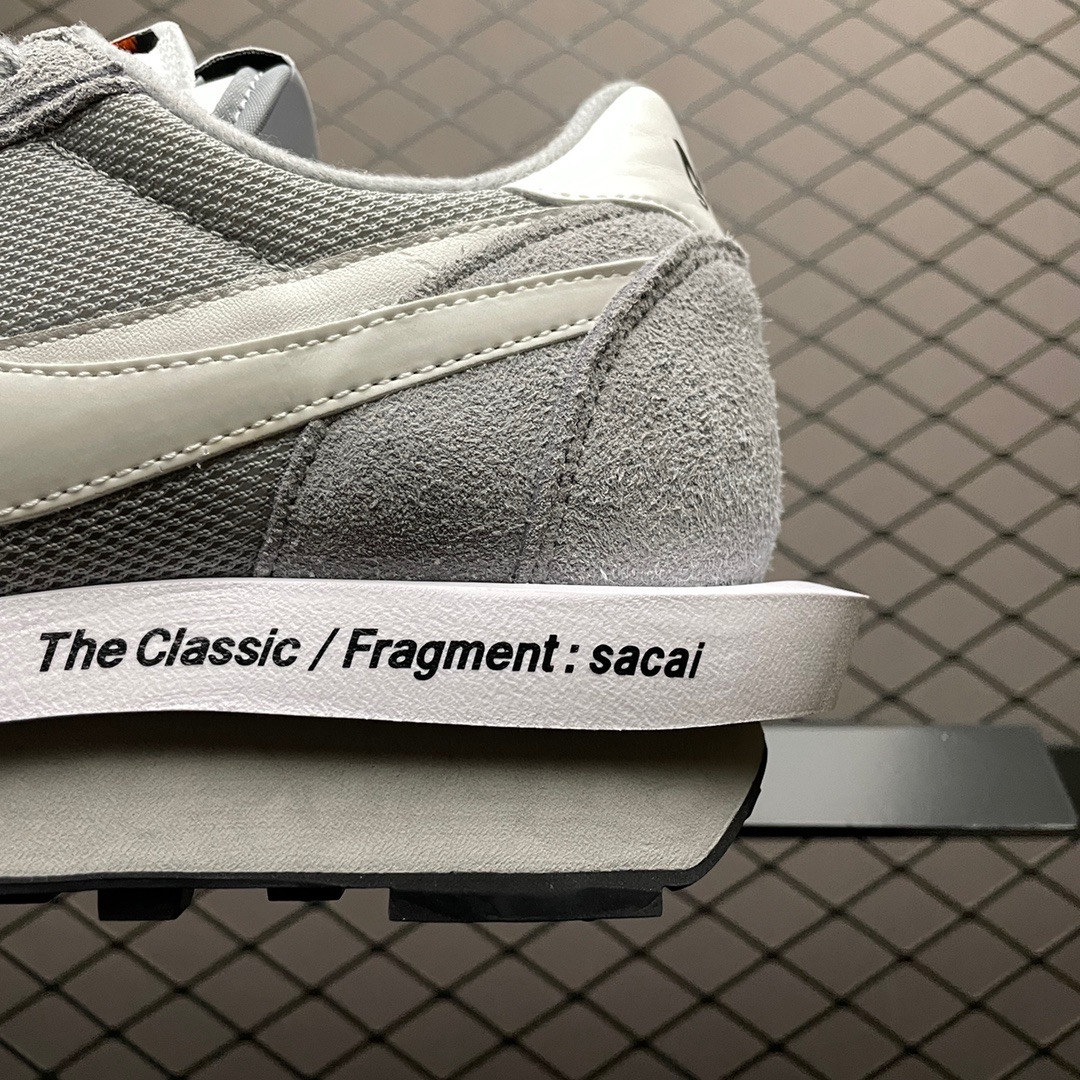 Nike Sneakers-213