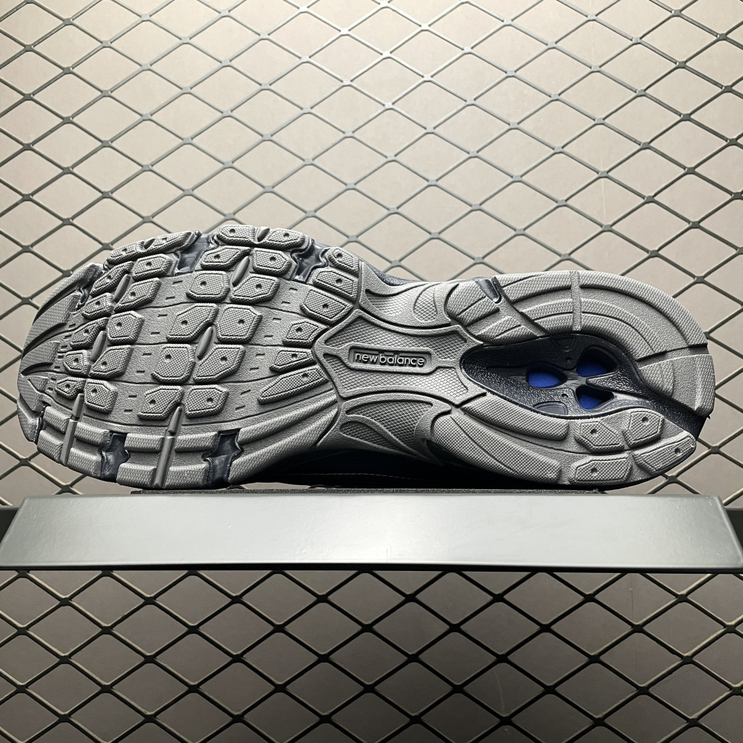 New Balance Sneakers-102