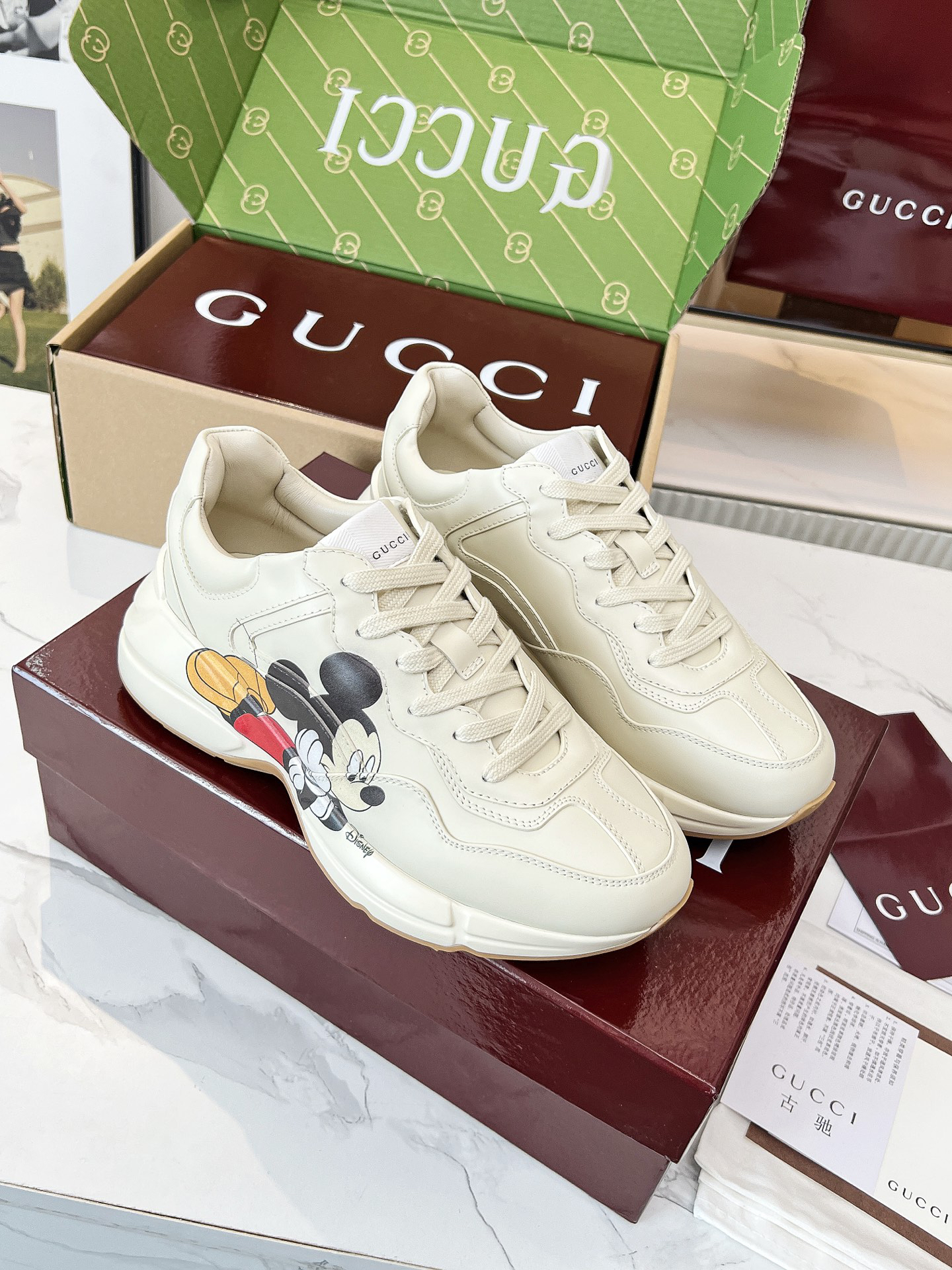 Gucci Sneakers-115