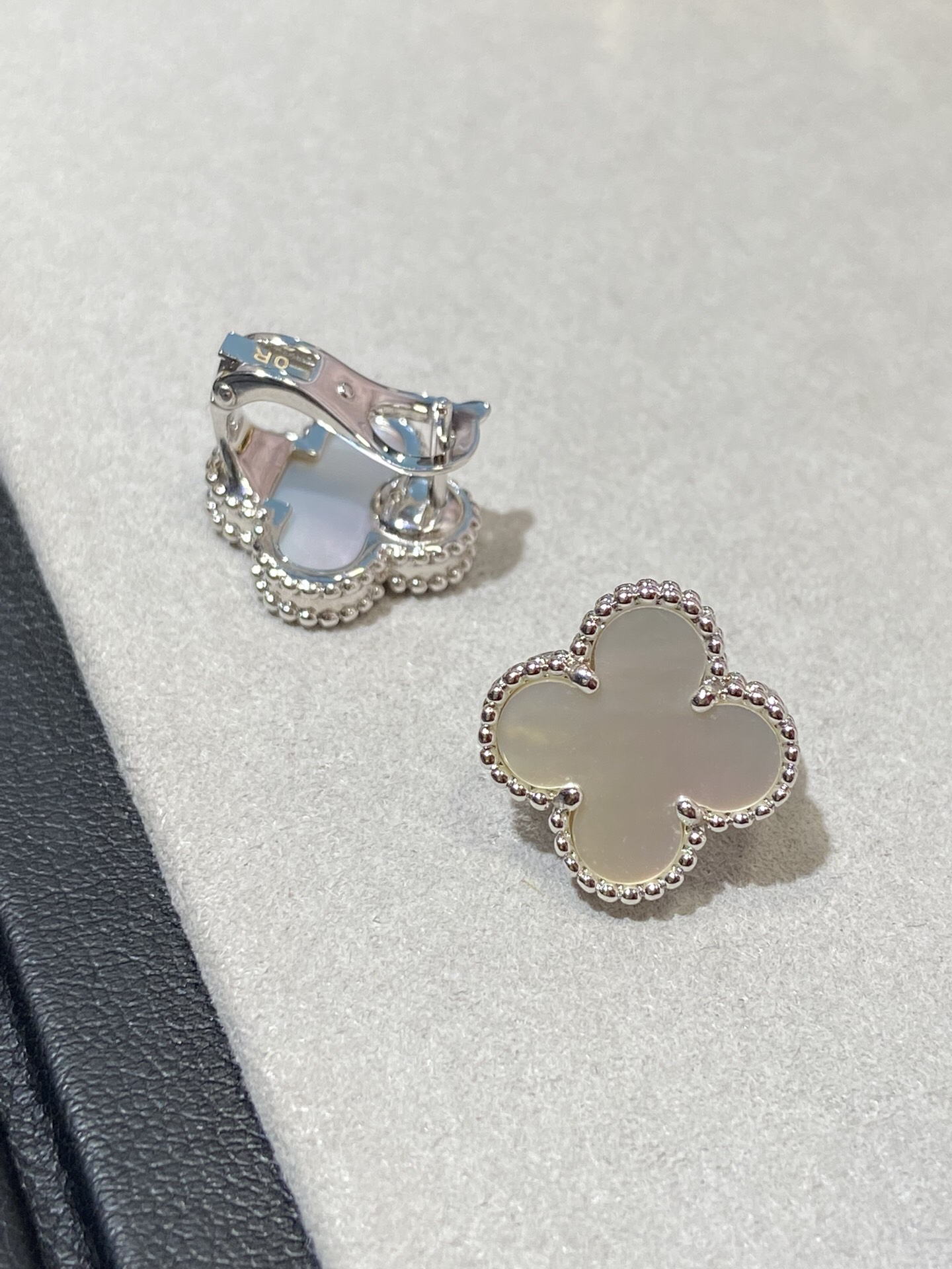 Van Cleef & Arpels earring-3
