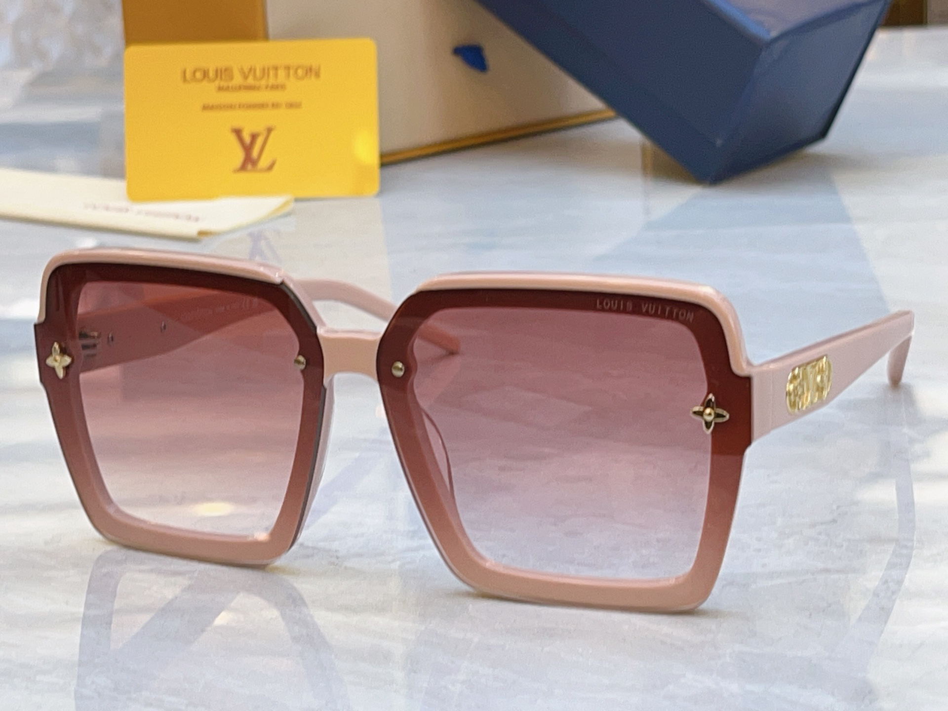 LV glasses-47