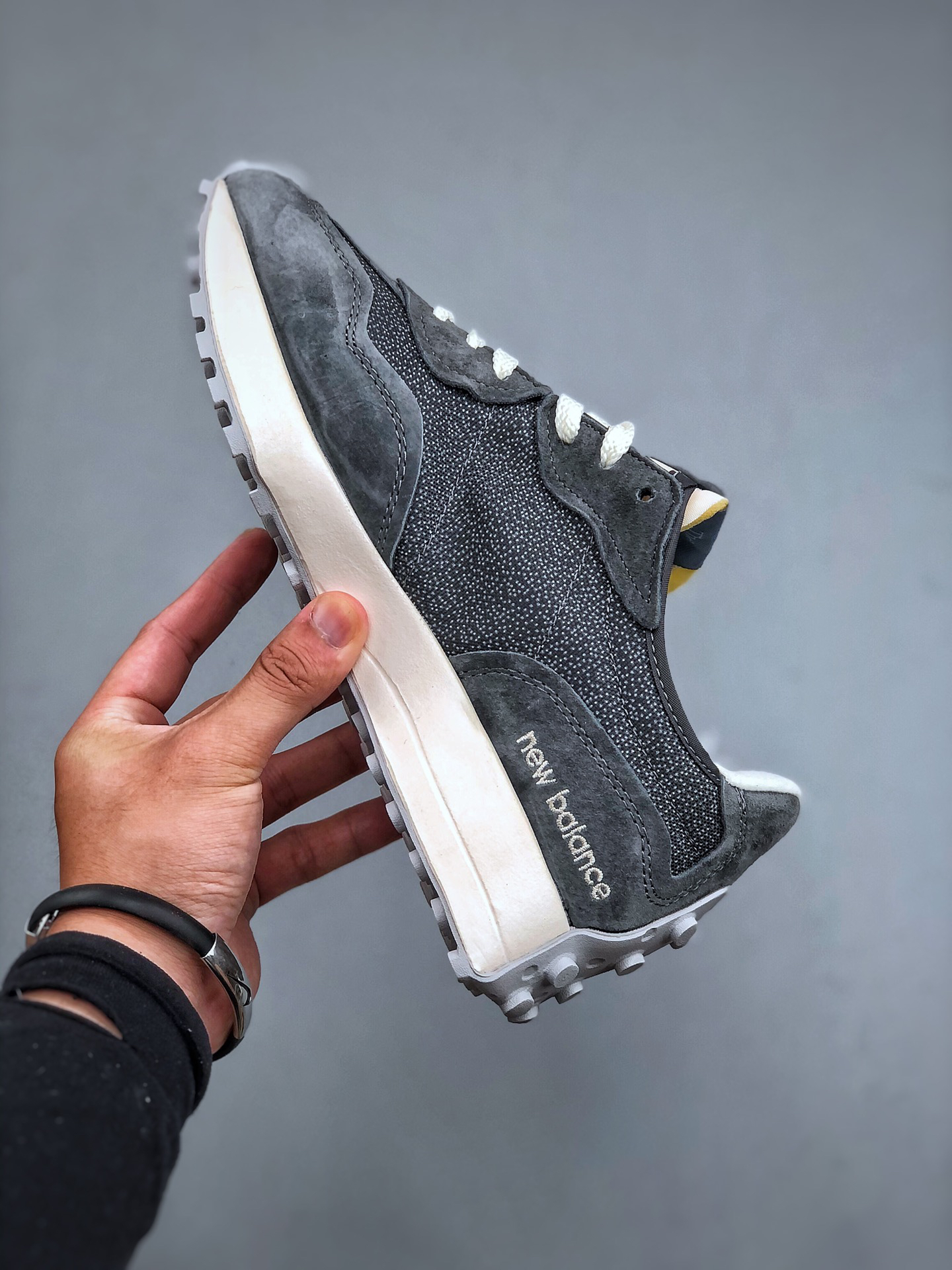 New Balance Sneakers-324