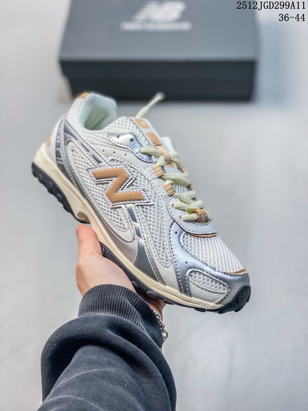 New Balance Sneakers-242