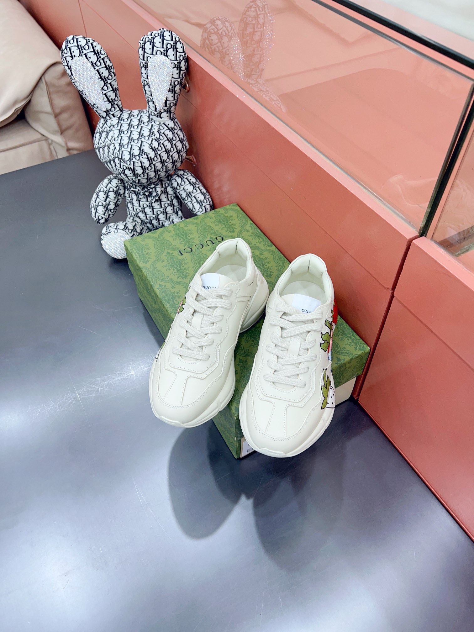 Gucci Sneakers-178