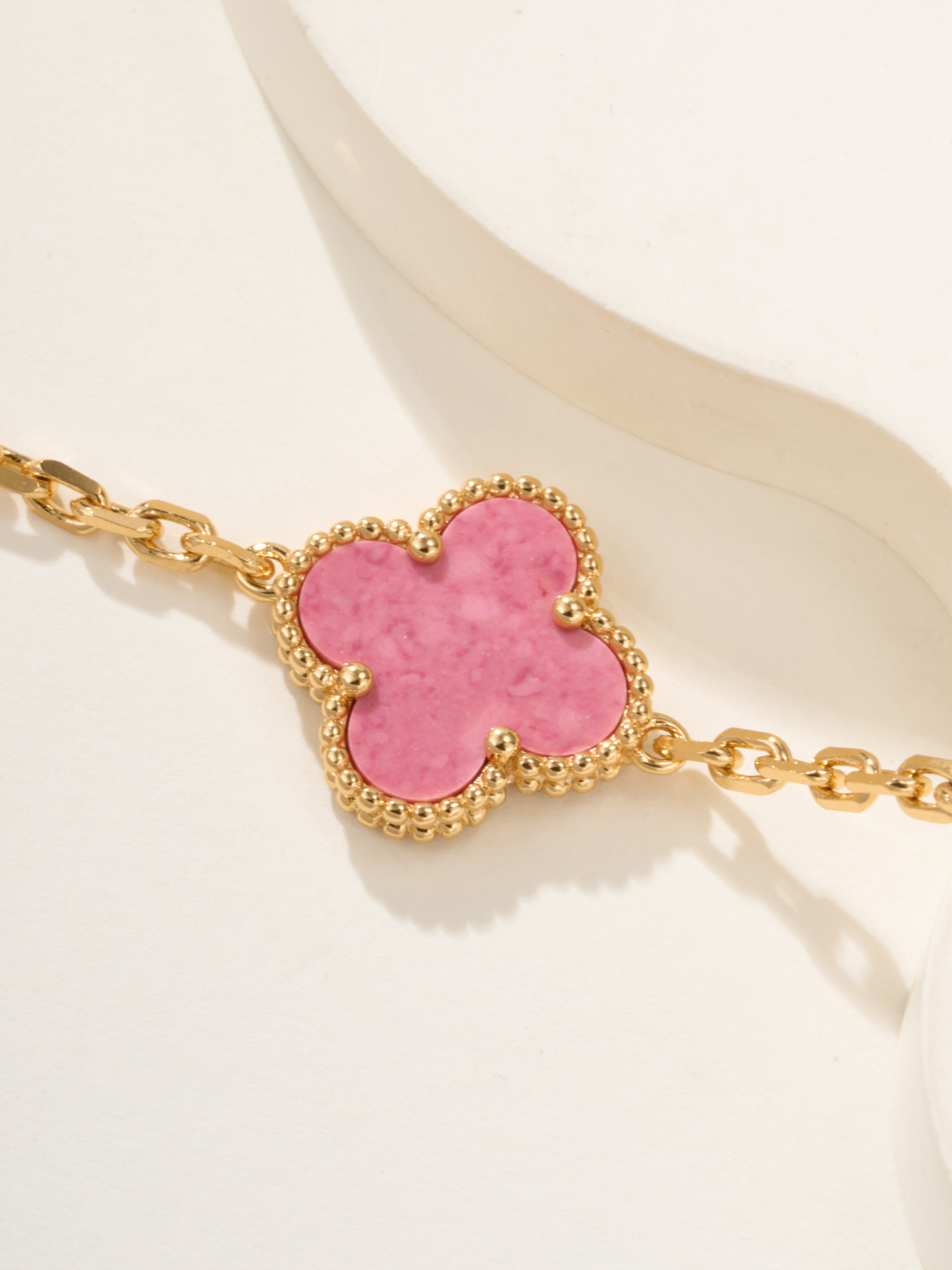 Van Cleef & Arpels Bracelet-85