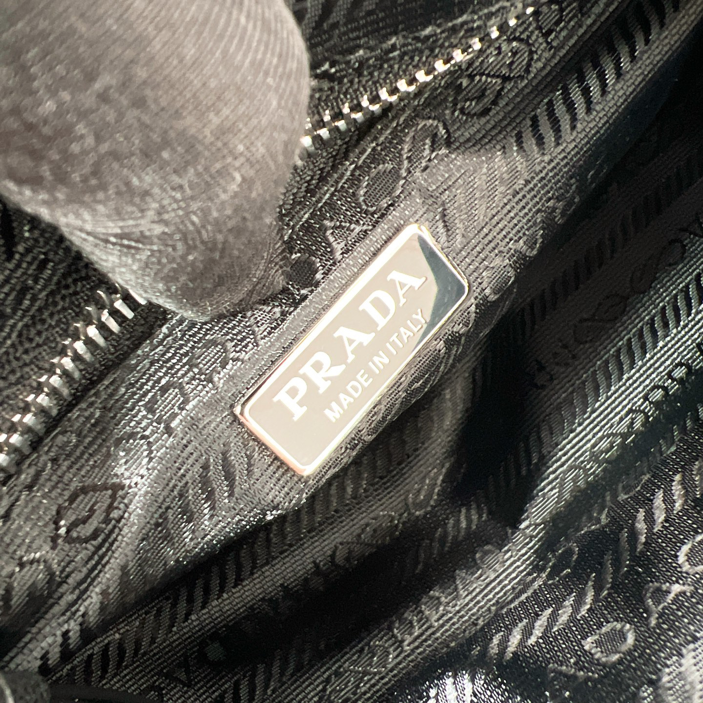 Prada Hot New Product-3