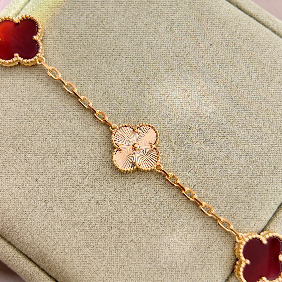 Van Cleef & Arpels Bracelet-90
