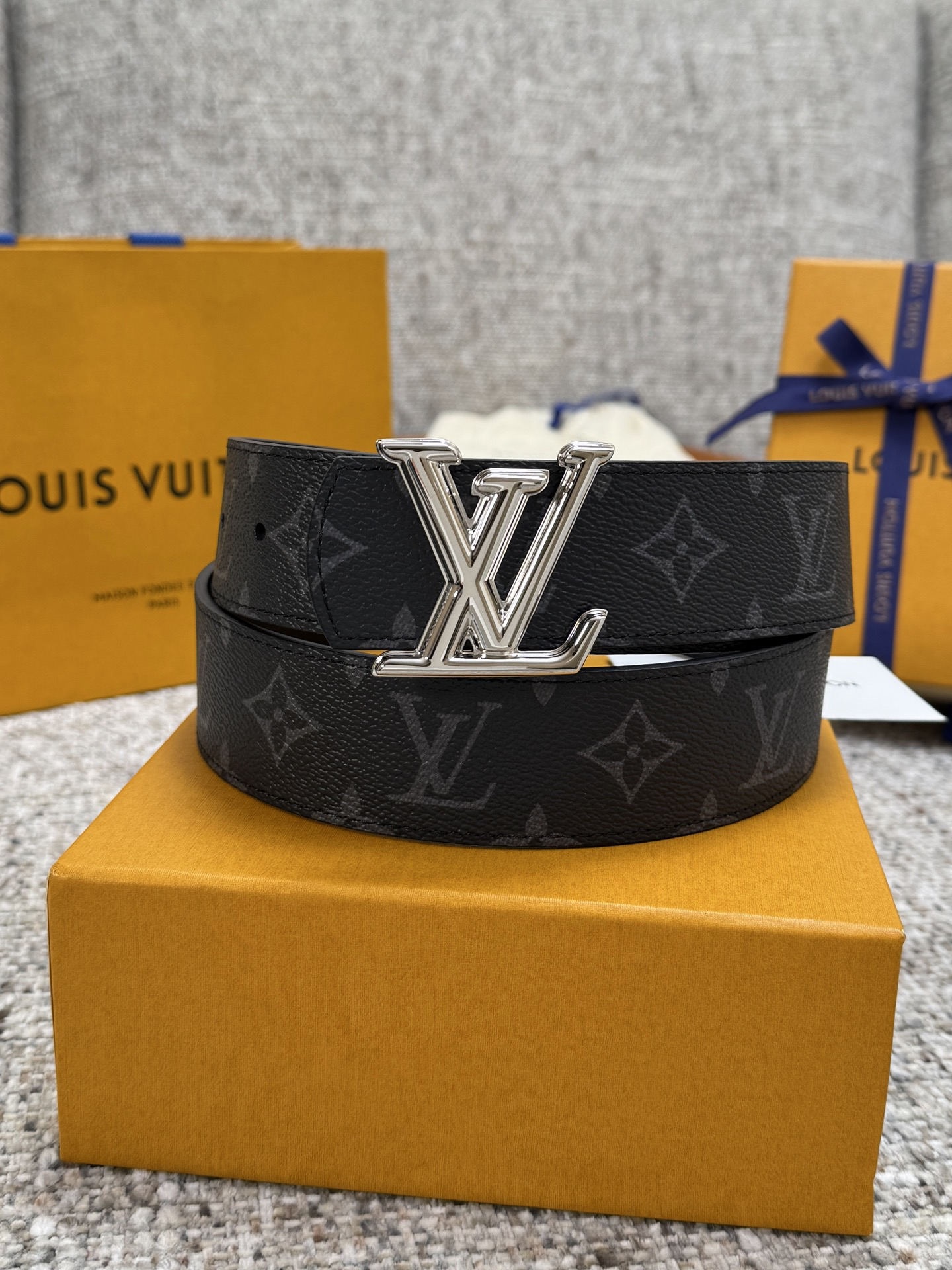 Lv belt-43
